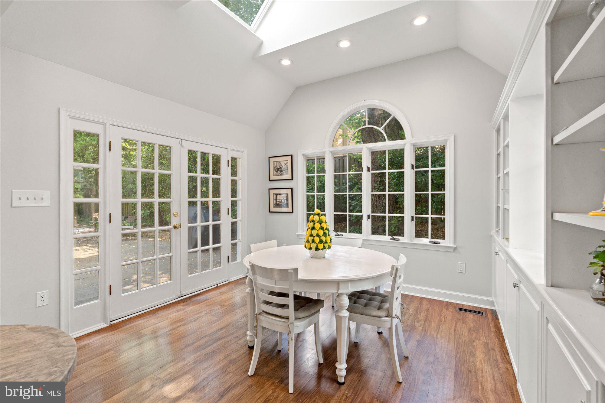 8519 LONGFELLOW PLACE
