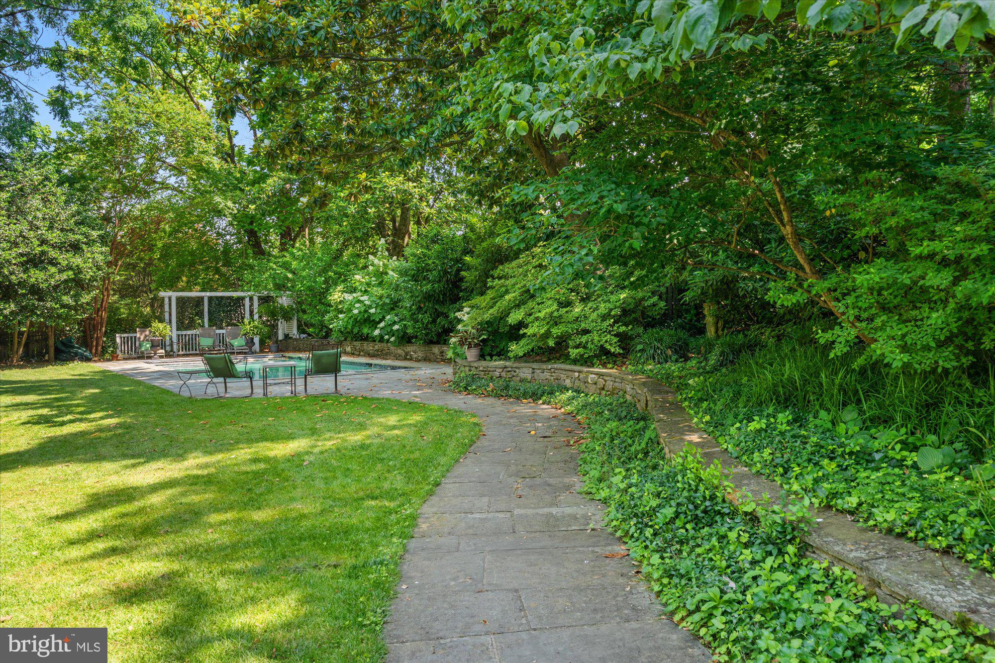 8519 LONGFELLOW PLACE