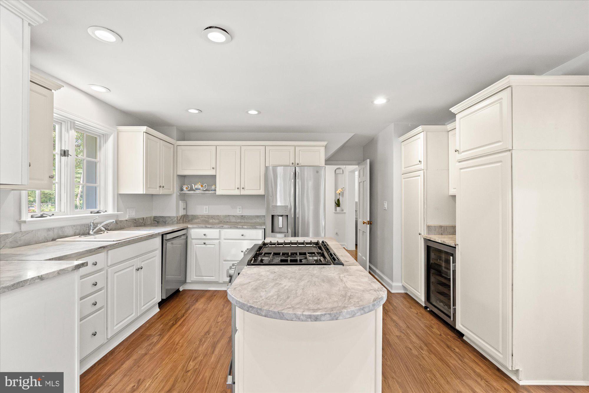 8519 LONGFELLOW PLACE
