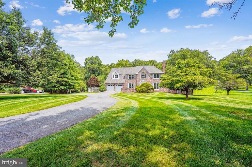 16429 EQUESTRIAN LANE