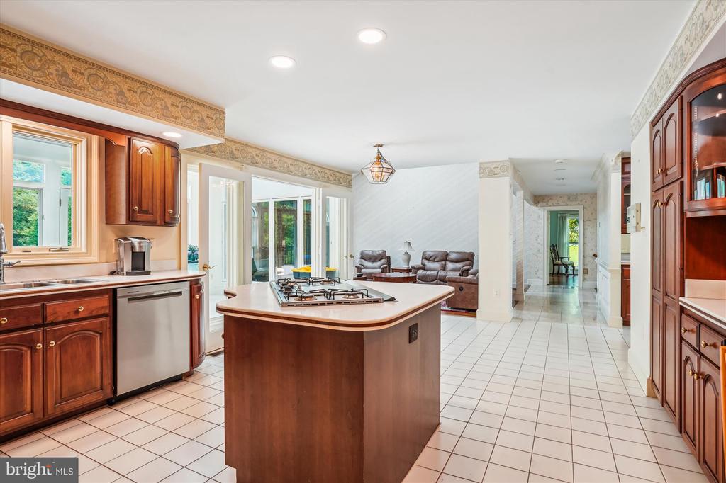 16429 EQUESTRIAN LANE