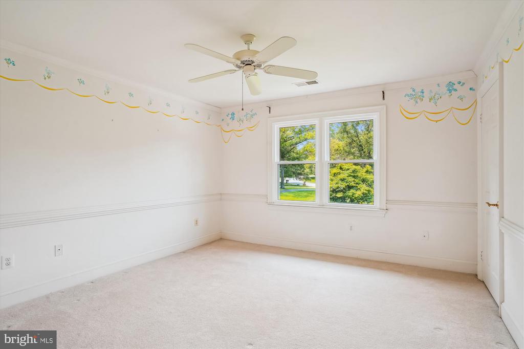 16429 EQUESTRIAN LANE