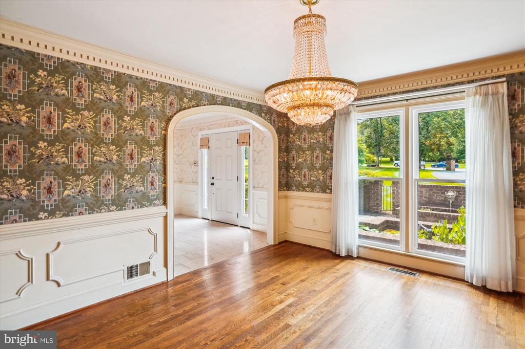 16429 EQUESTRIAN LANE