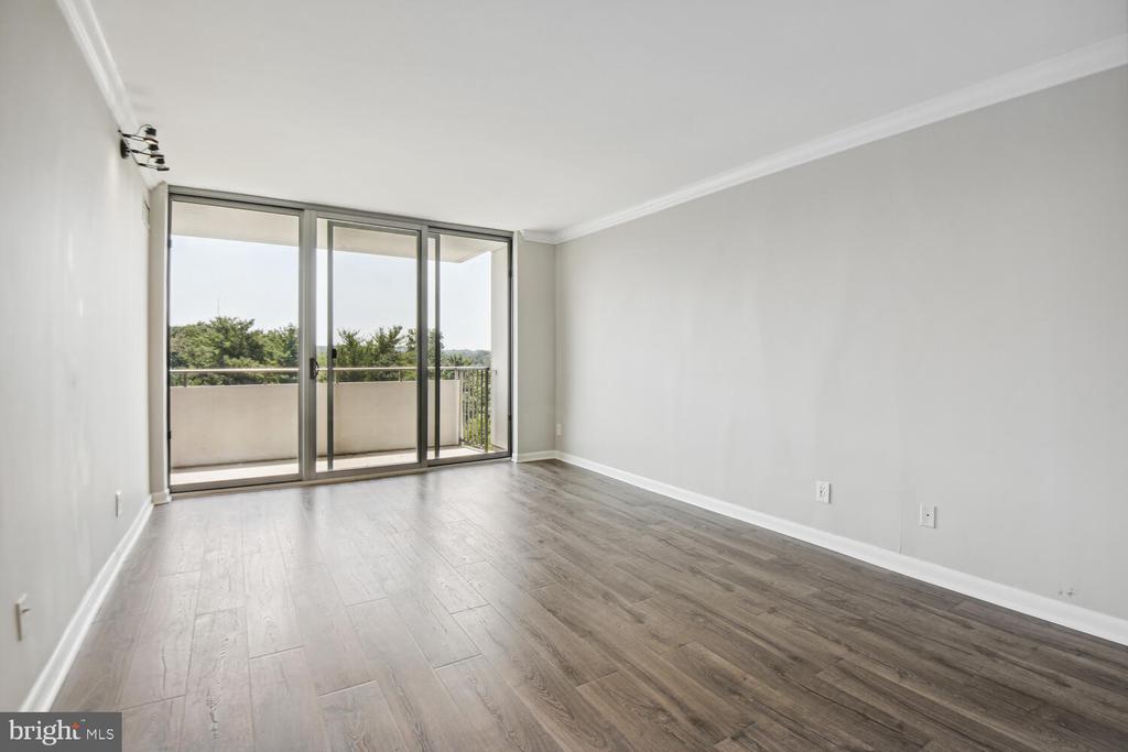 5101 RIVER ROAD 910