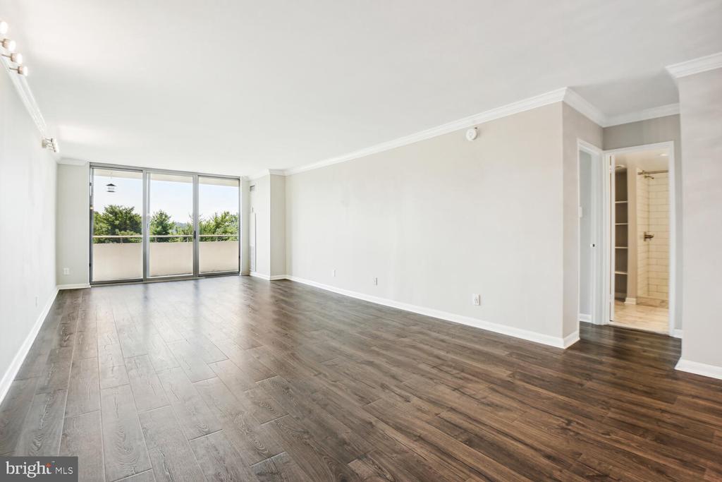 5101 RIVER ROAD 910