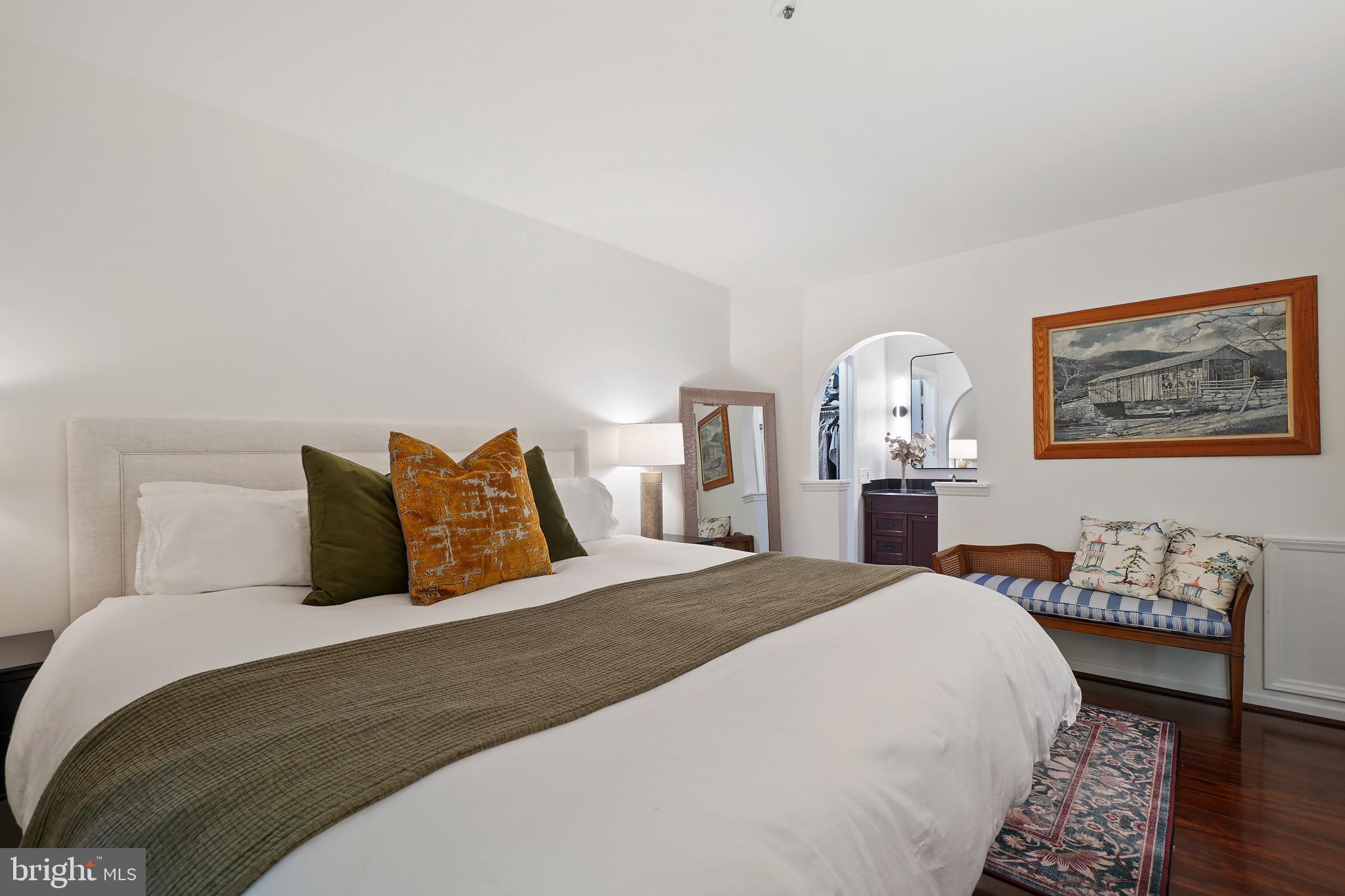 5800 INMAN PARK CIRCLE 300