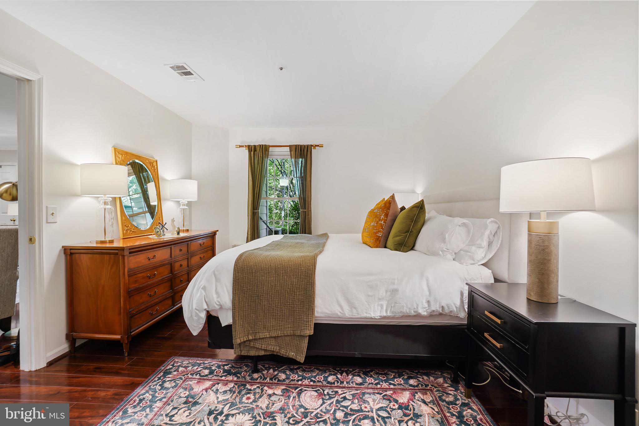 5800 INMAN PARK CIRCLE 300