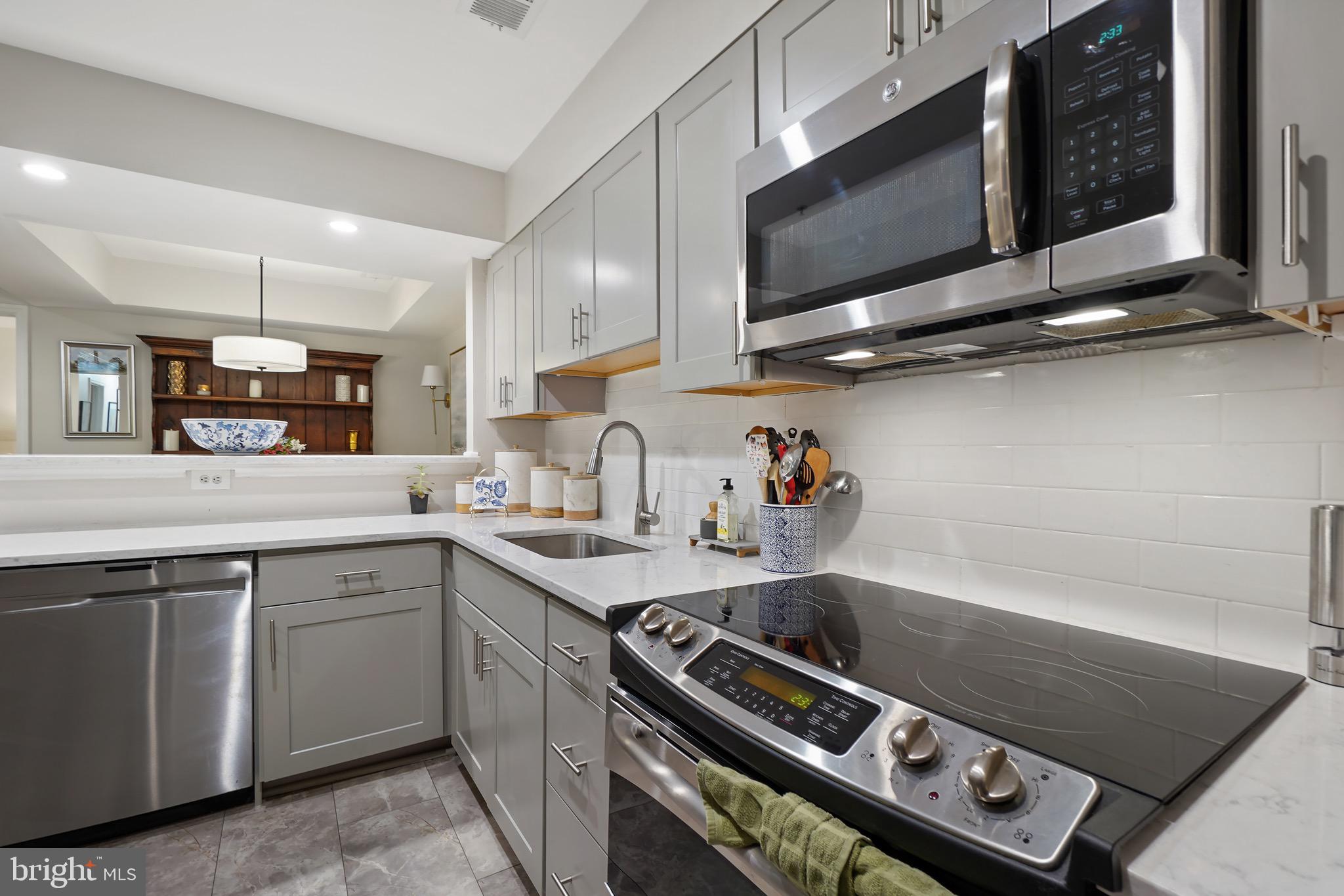 5800 INMAN PARK CIRCLE 300