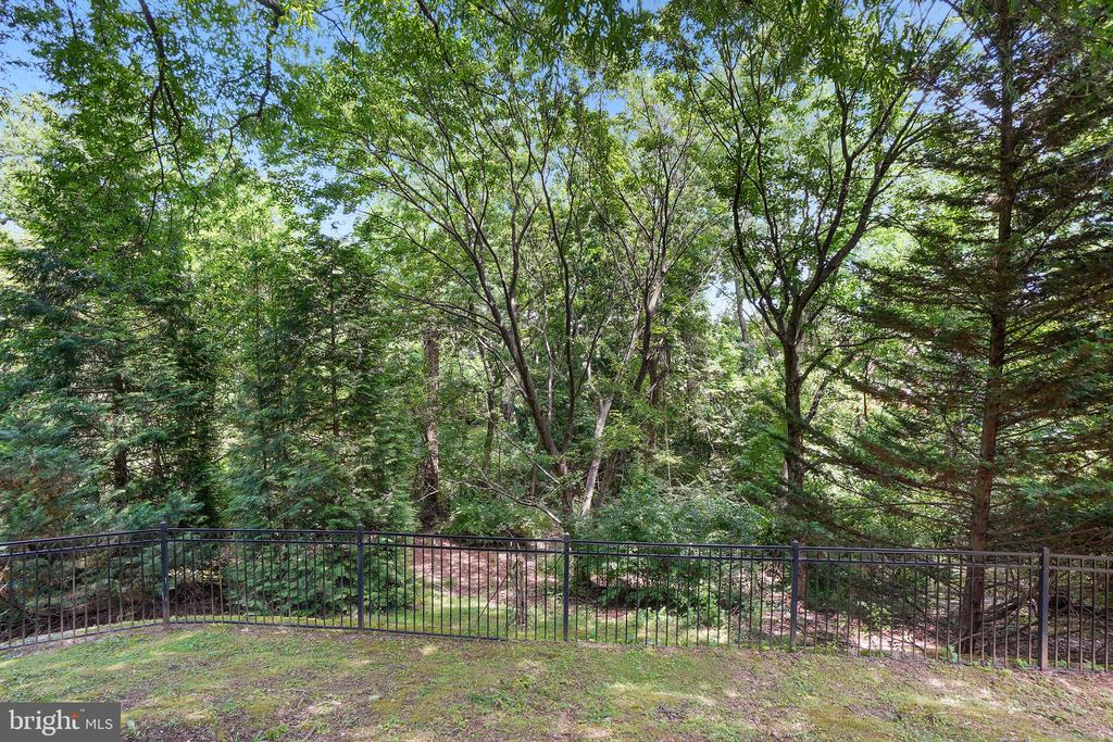 5800 INMAN PARK CIRCLE 300