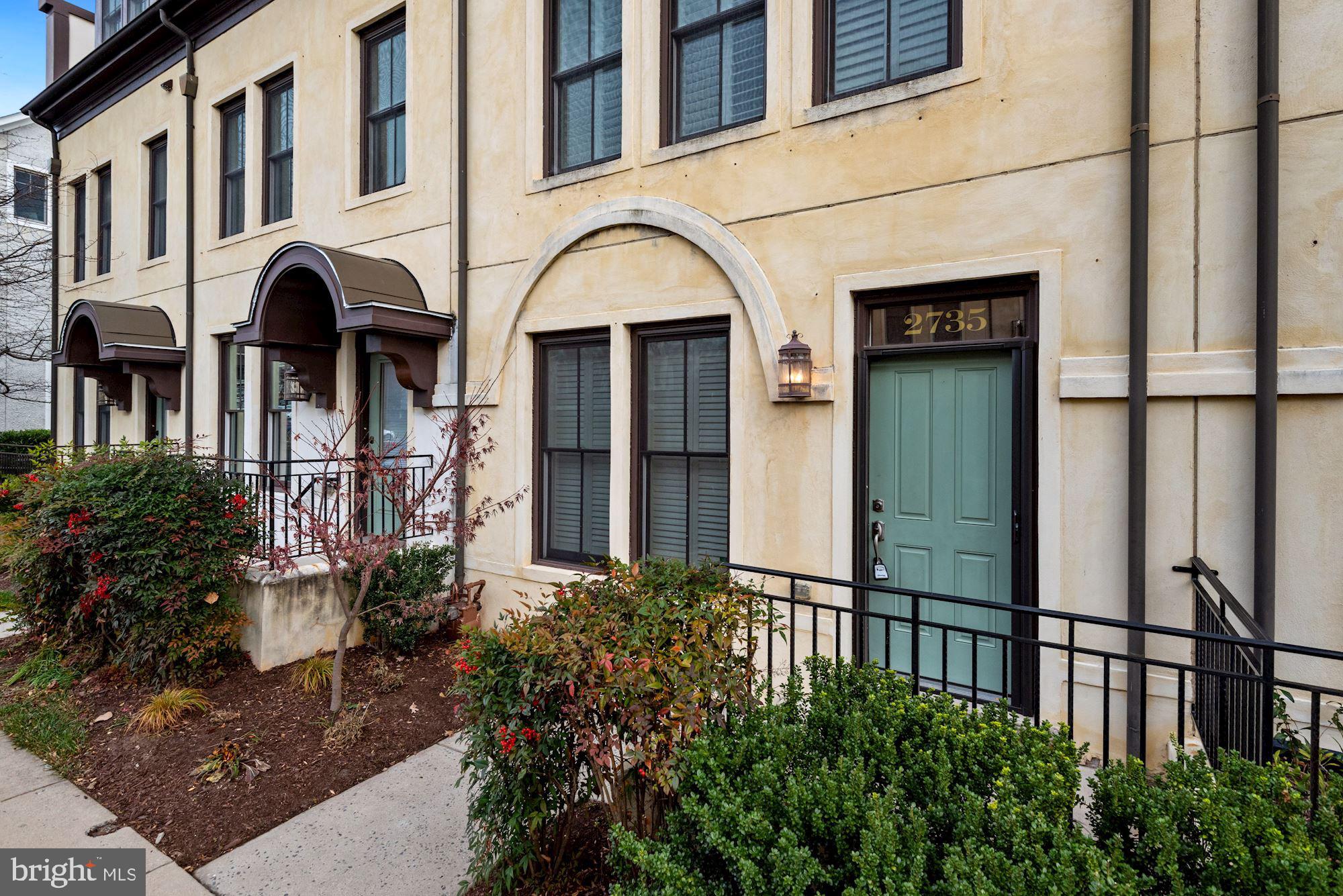 2735 CASSEDY STREET