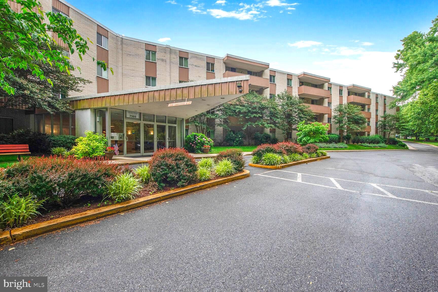 7505 DEMOCRACY BOULEVARD A-422