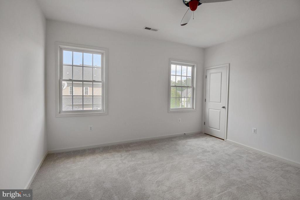 13319 MOONLIGHT TRAIL DRIVE