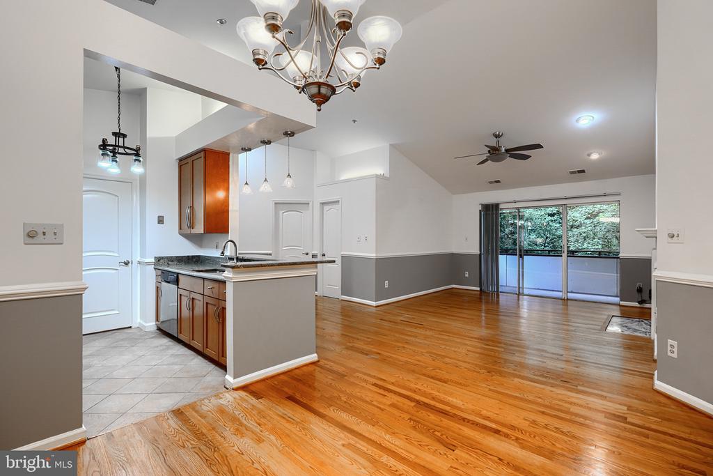 3315 SIR THOMAS DRIVE 4-B-43