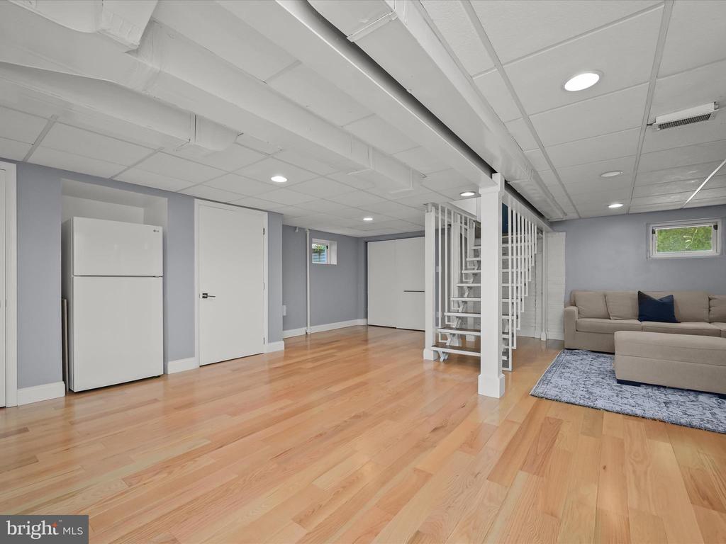 5219 BELVOIR DRIVE