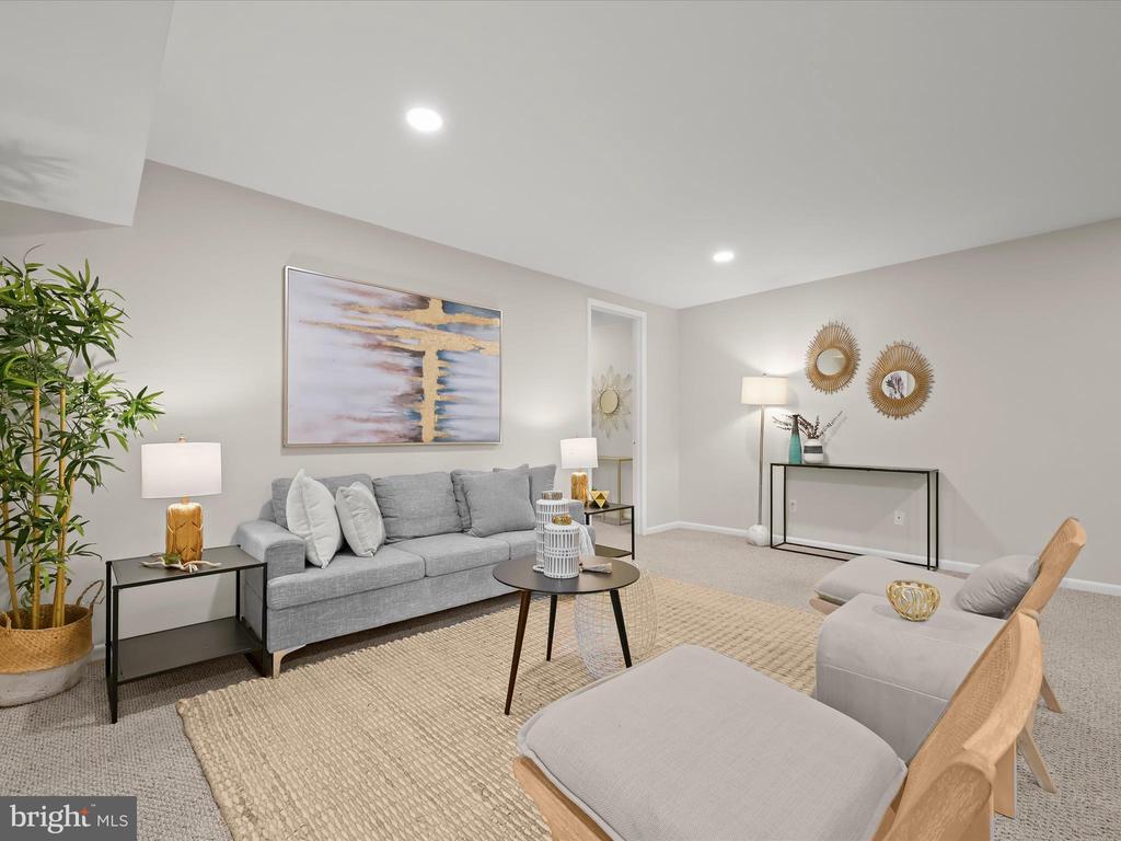 10625 MONTROSE AVENUE 103