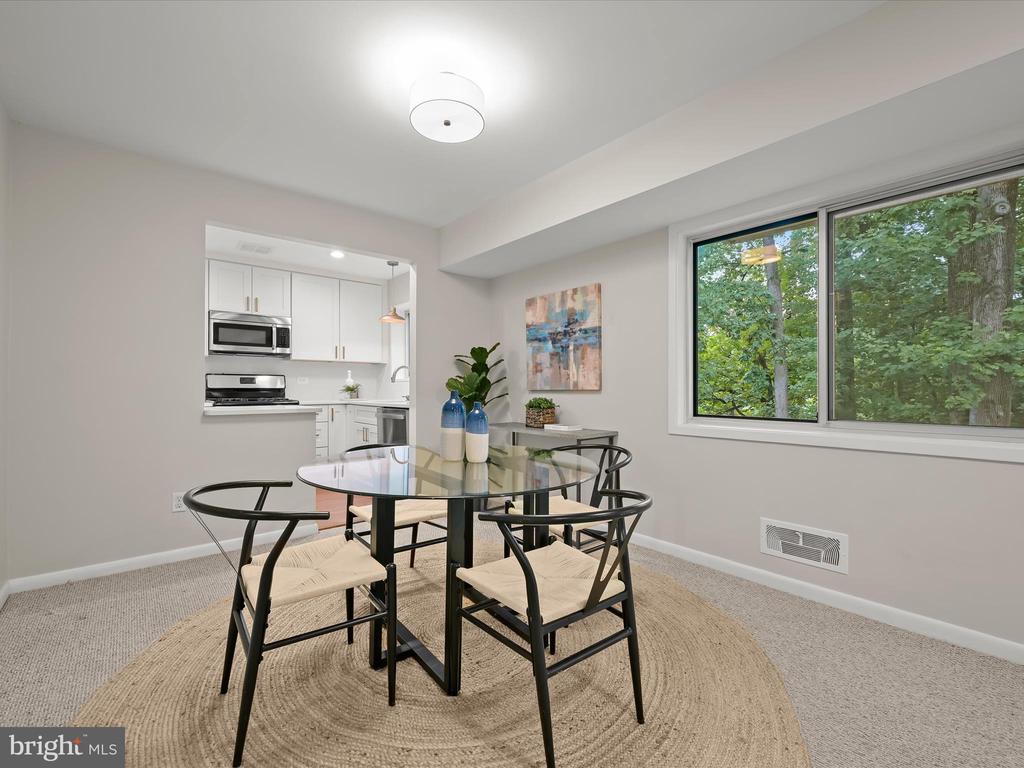 10625 MONTROSE AVENUE 103