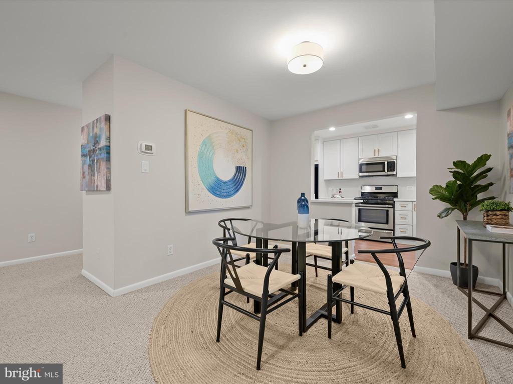 10625 MONTROSE AVENUE 103
