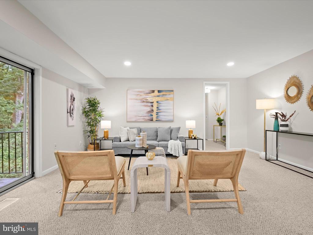 10625 MONTROSE AVENUE 103