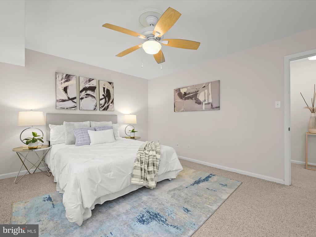 10625 MONTROSE AVENUE 103