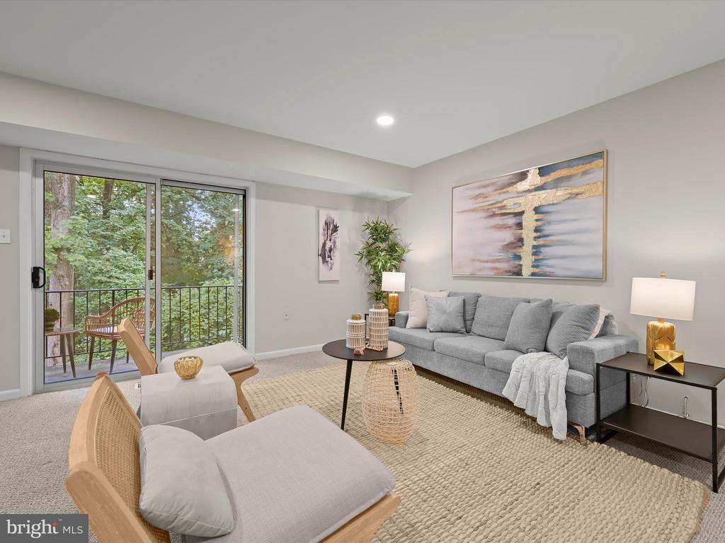 10625 MONTROSE AVENUE 103