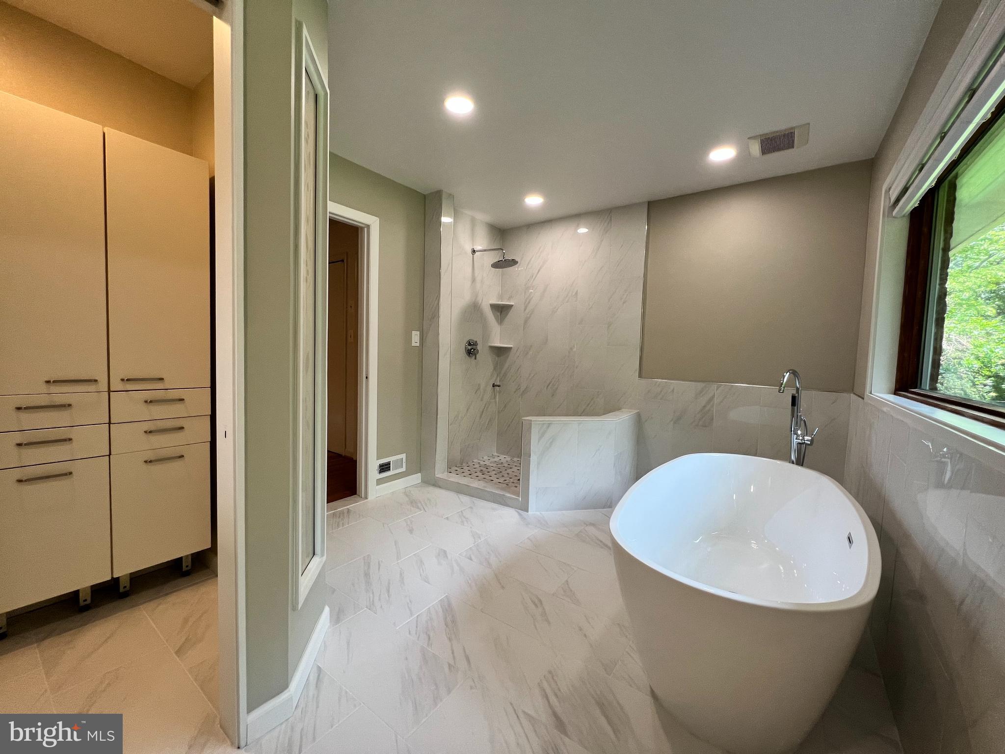 6710 PERSIMMON TREE ROAD