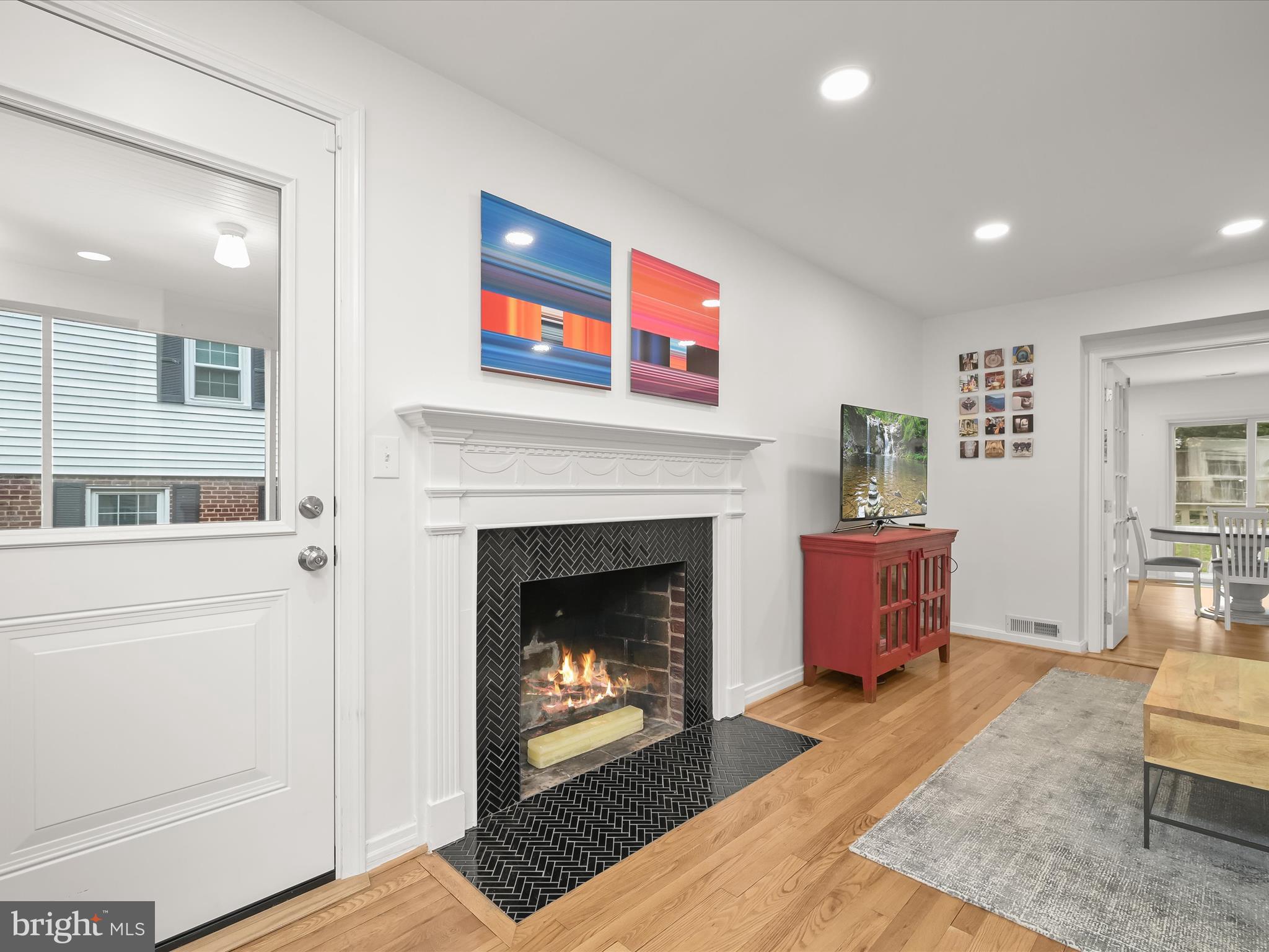 2707 EAST WEST HIGHWAY