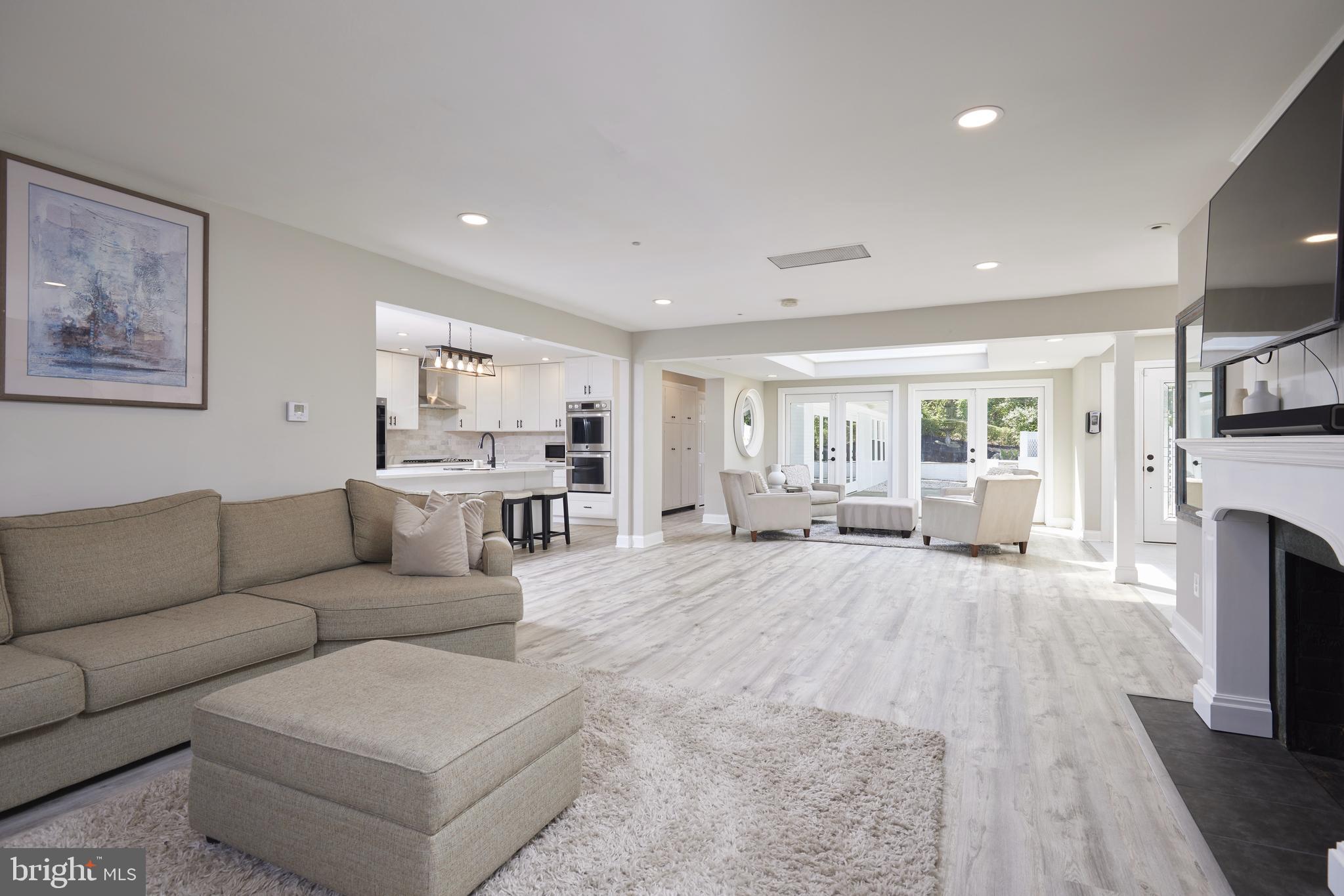 7415 BRADLEY BOULEVARD