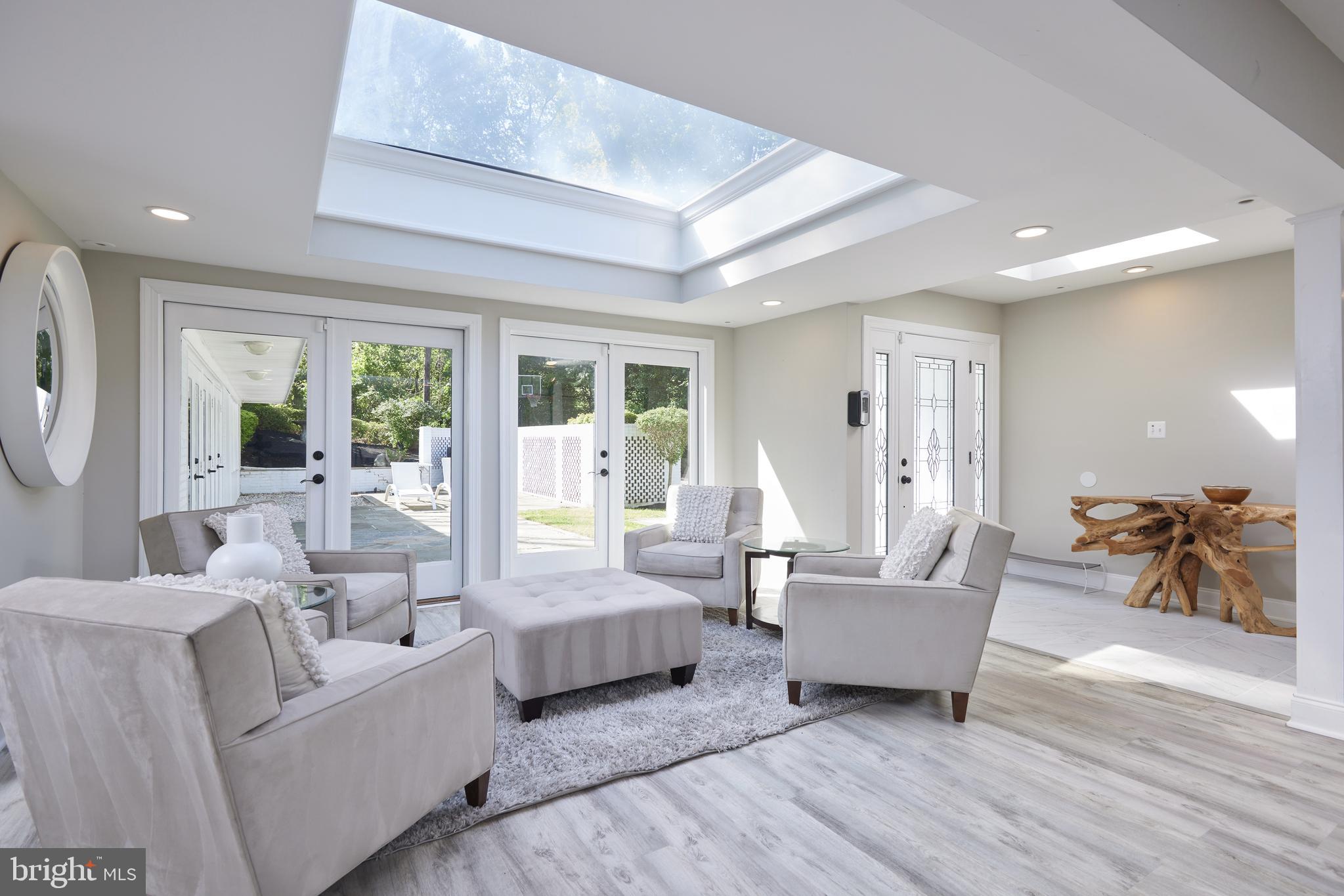 7415 BRADLEY BOULEVARD