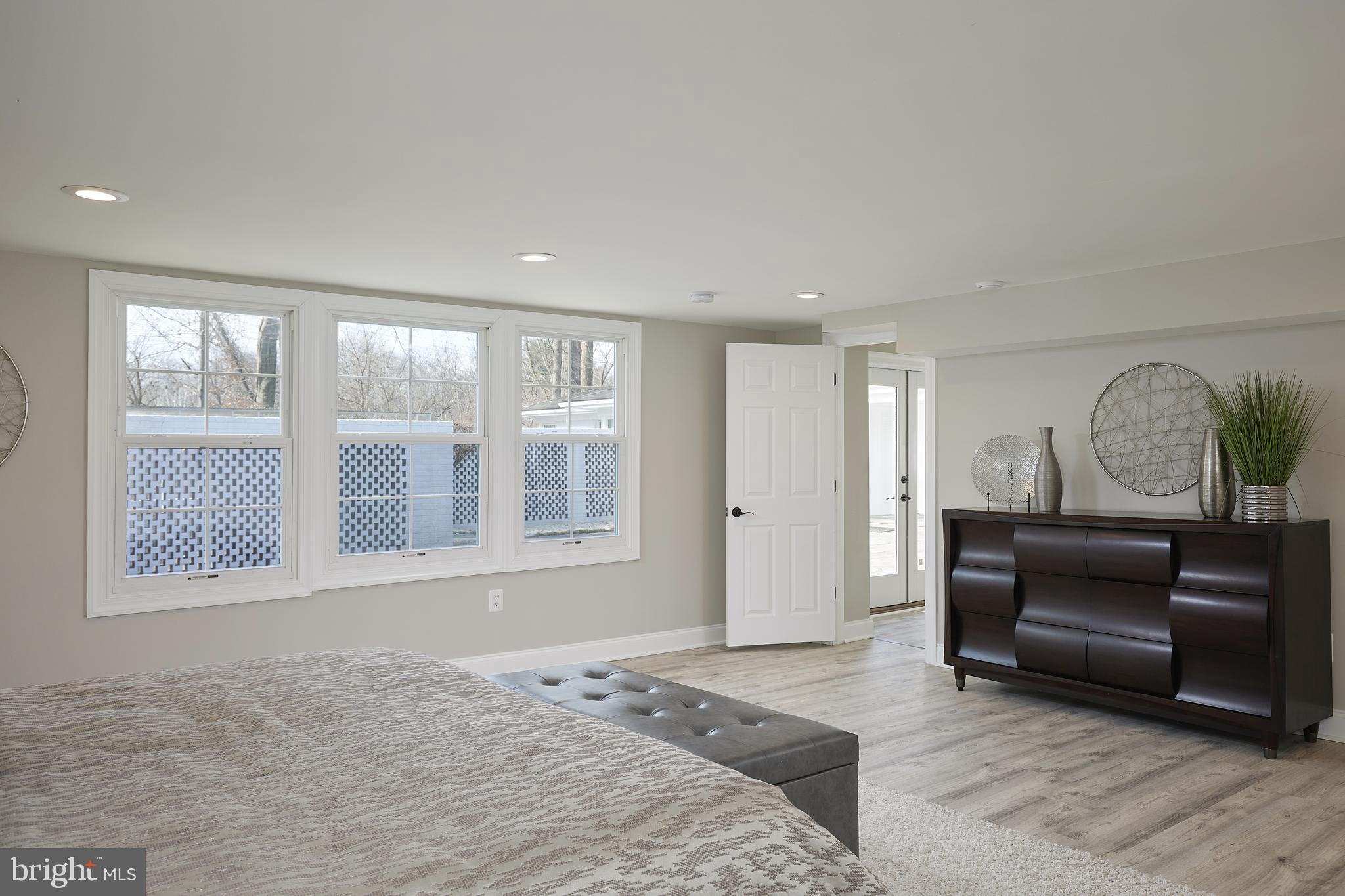 7415 BRADLEY BOULEVARD