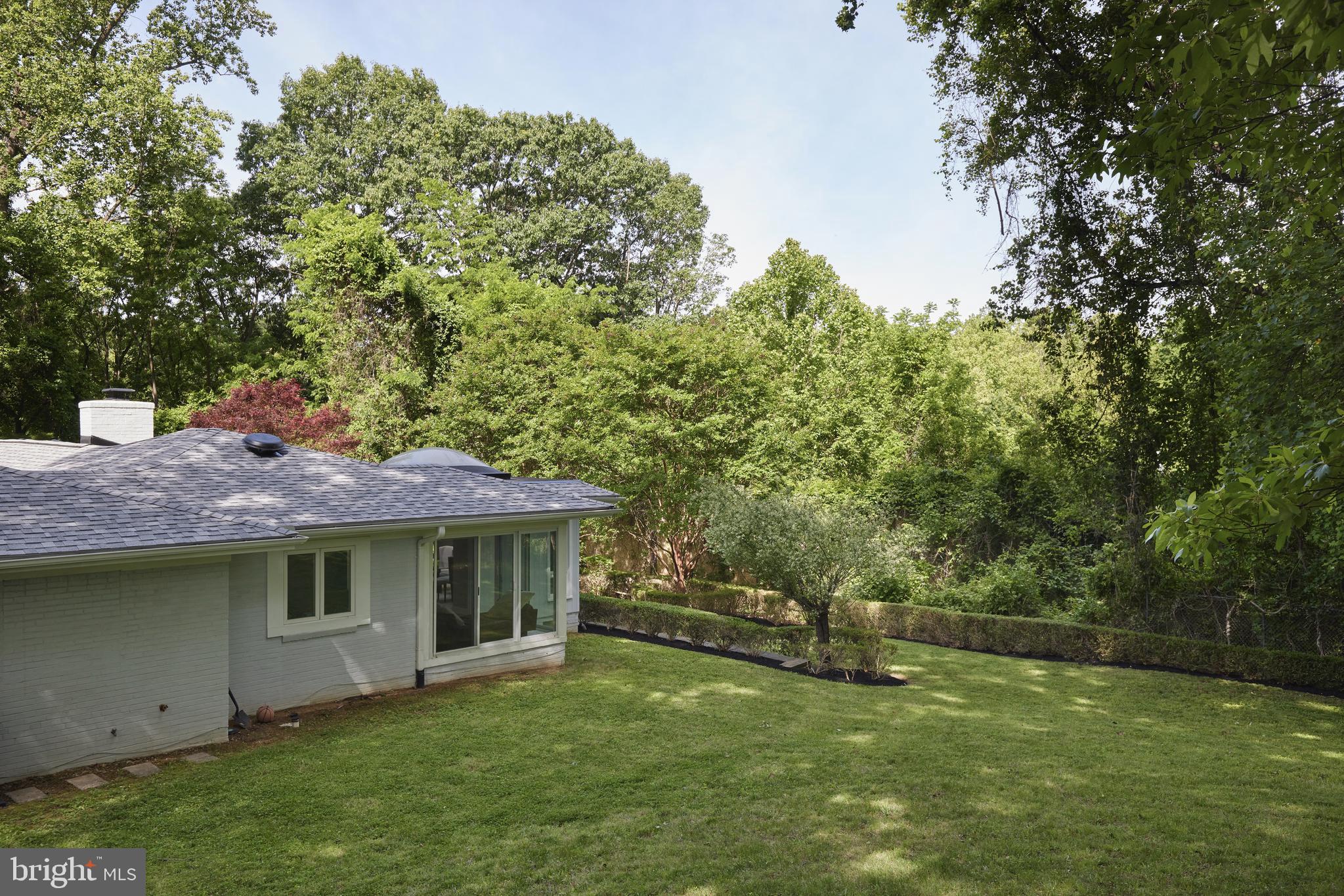 7415 BRADLEY BOULEVARD