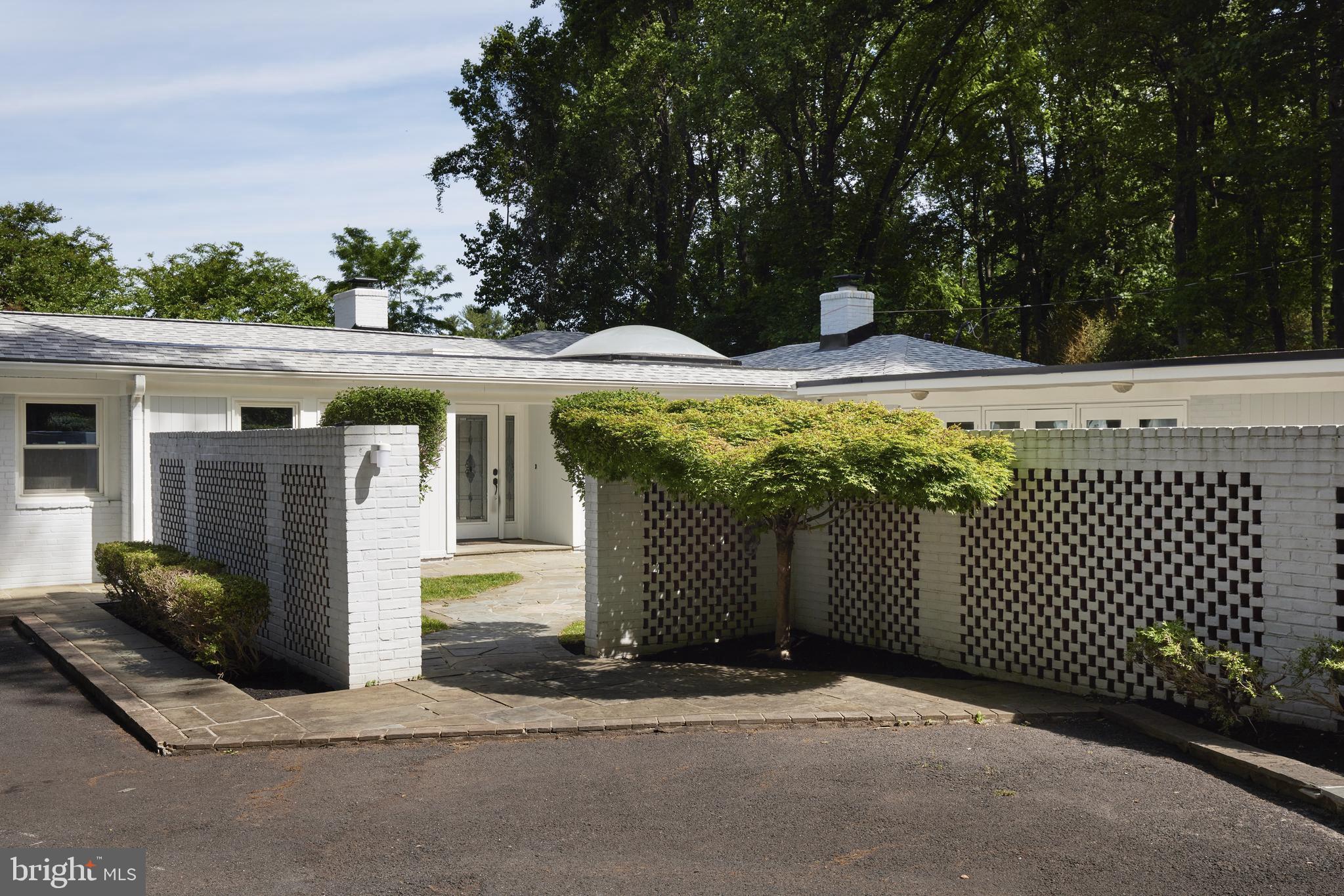 7415 BRADLEY BOULEVARD