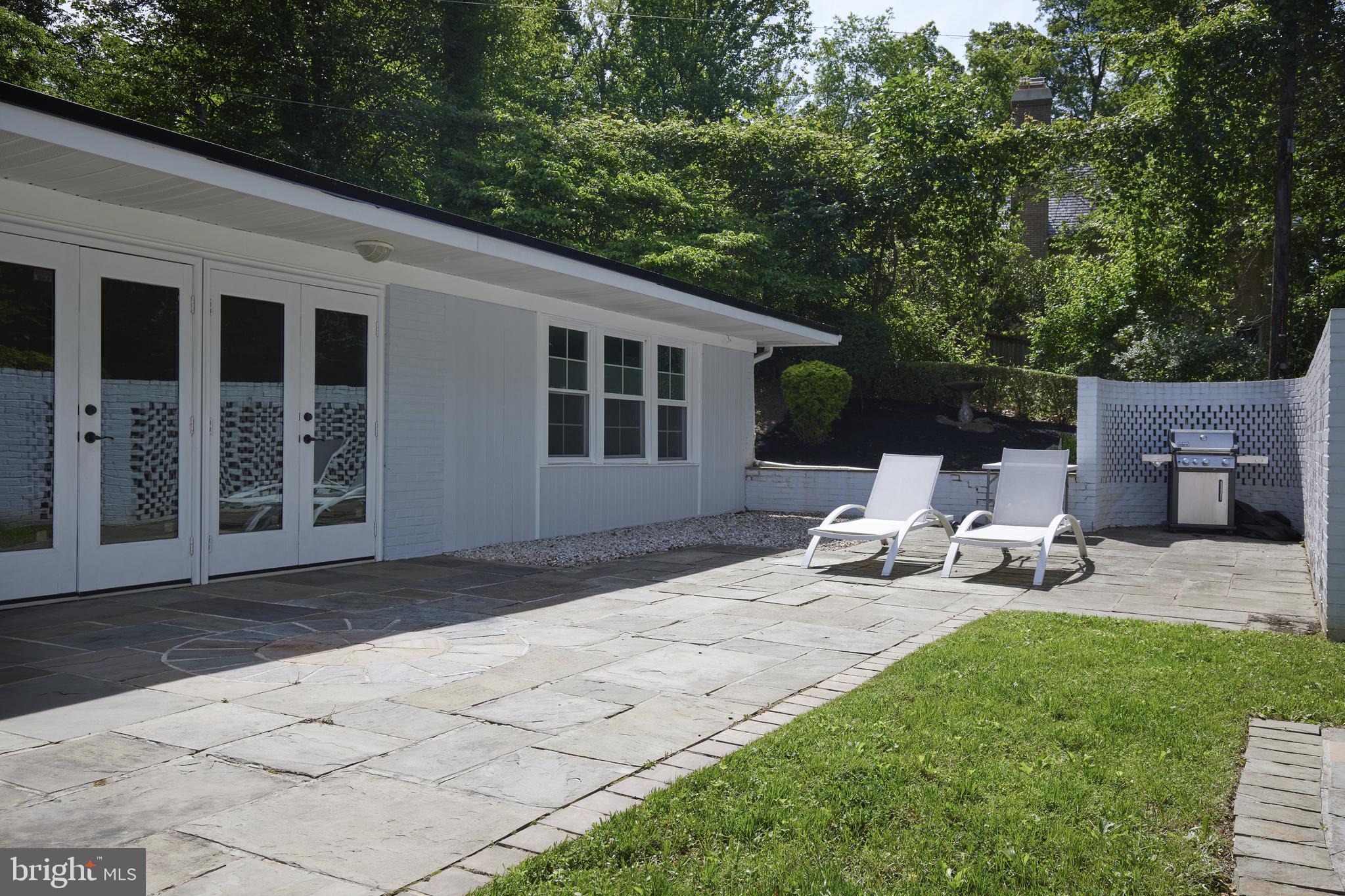 7415 BRADLEY BOULEVARD