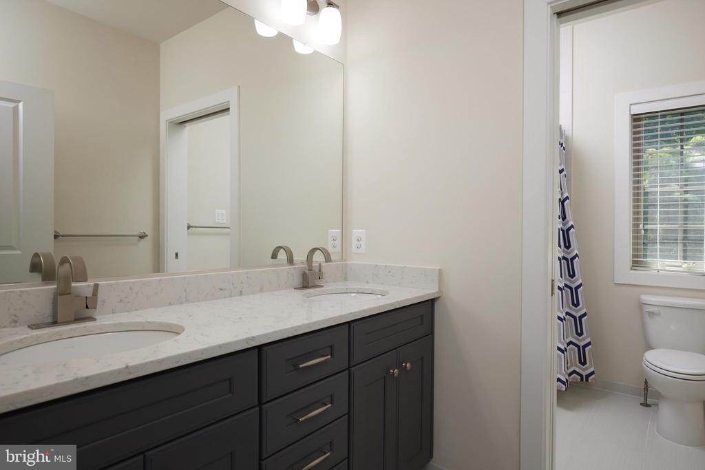 128 BYTHAM RIDGE LANE