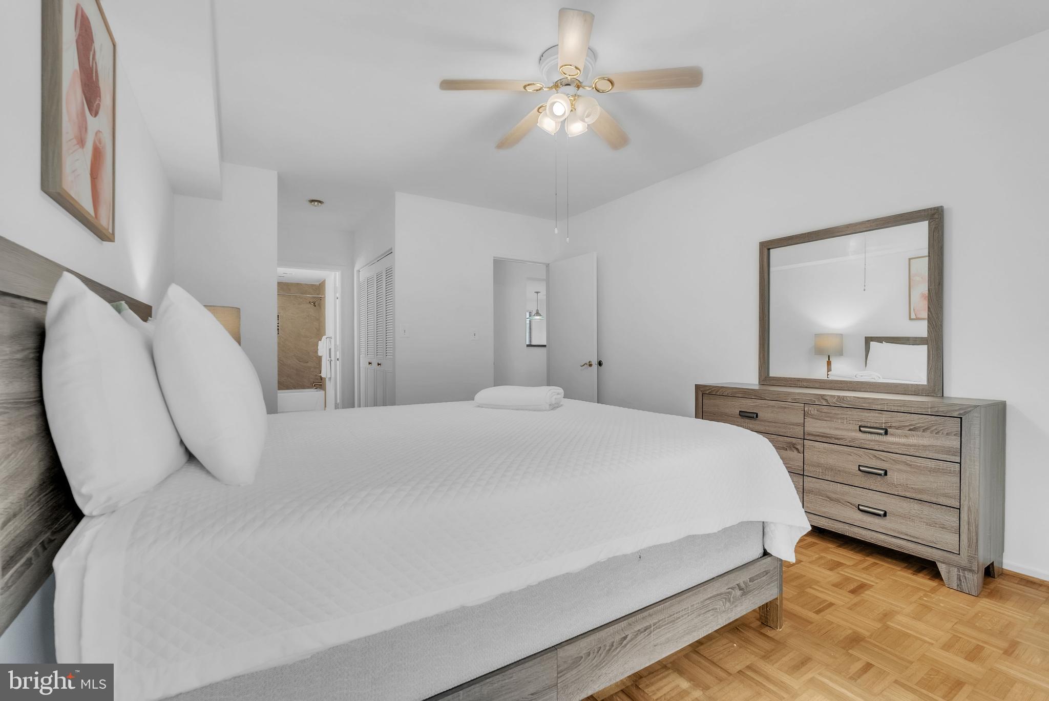 6060 CALIFORNIA CIRCLE 109