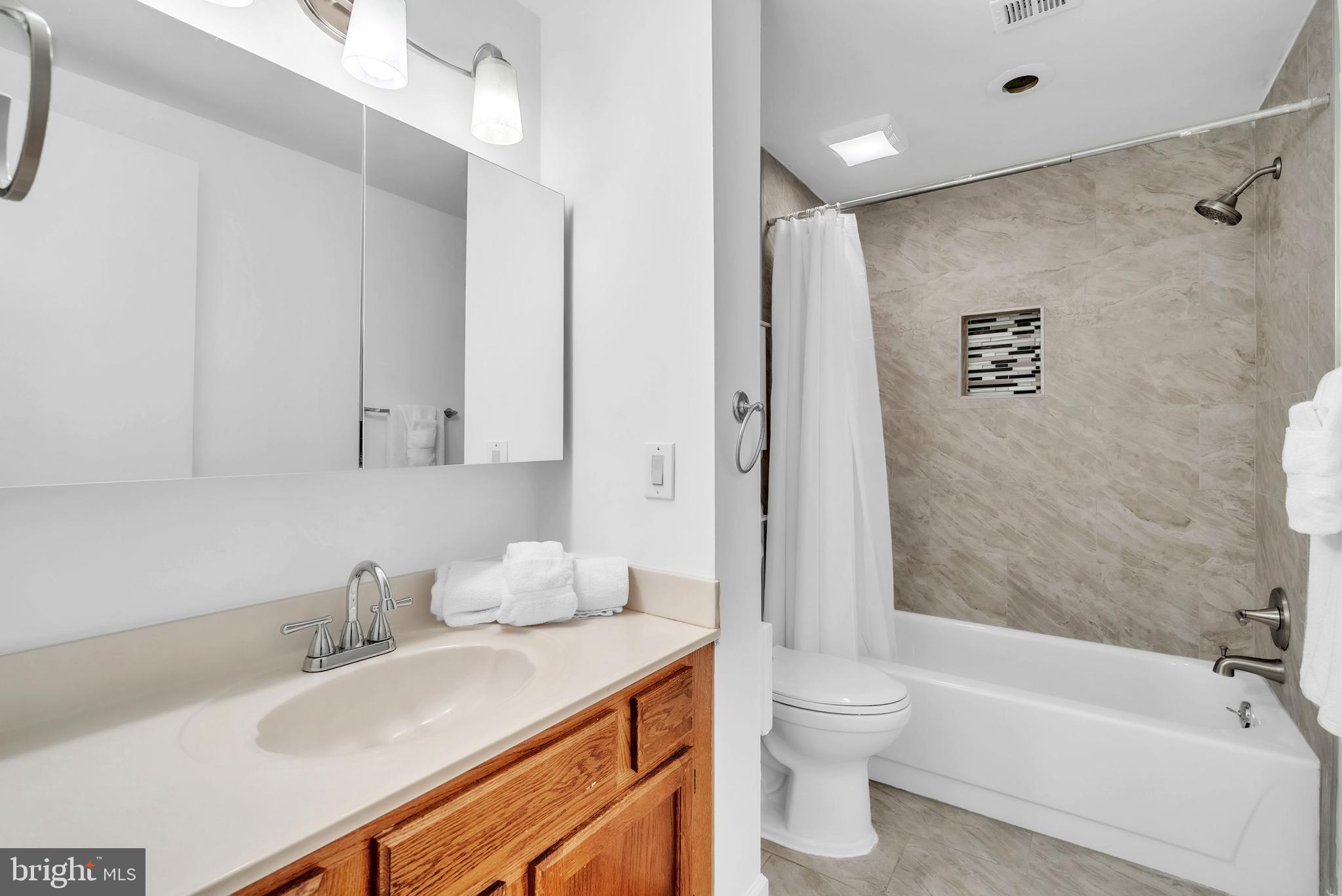 6060 CALIFORNIA CIRCLE 109