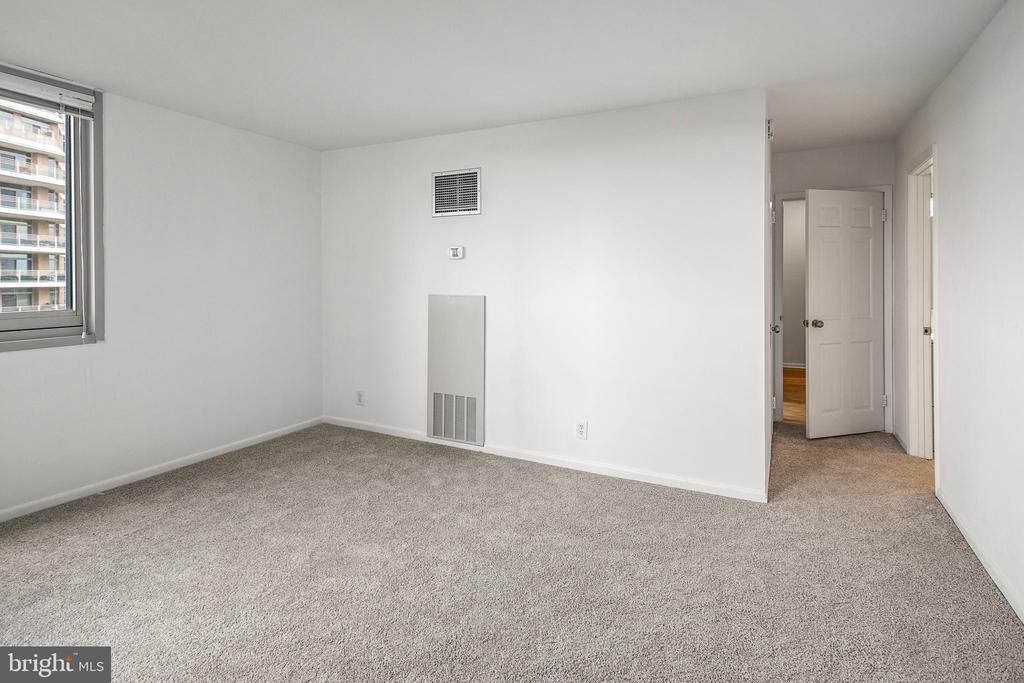 4601 N PARK AVENUE N 1213