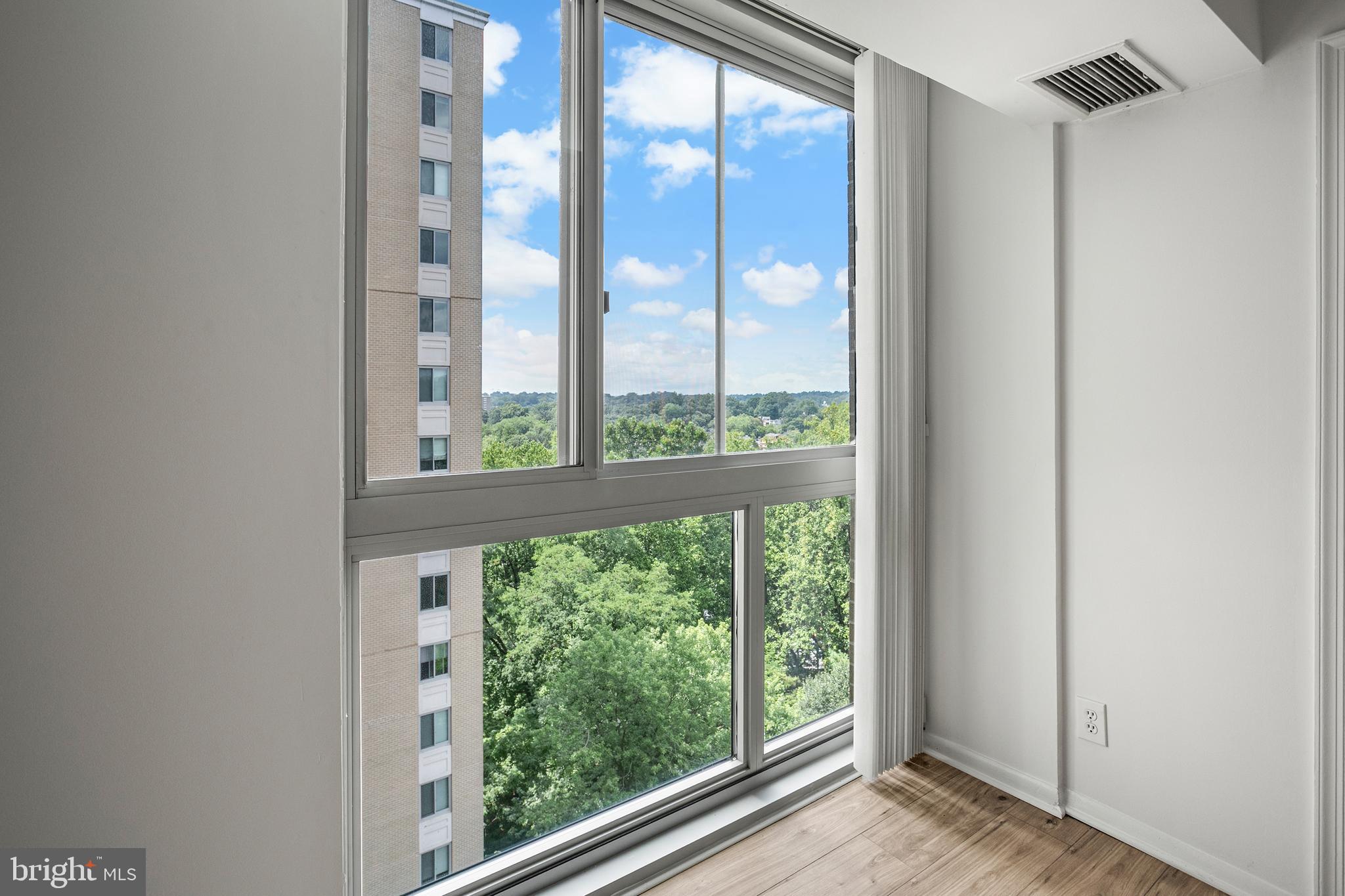 4601 N PARK AVENUE N 1213