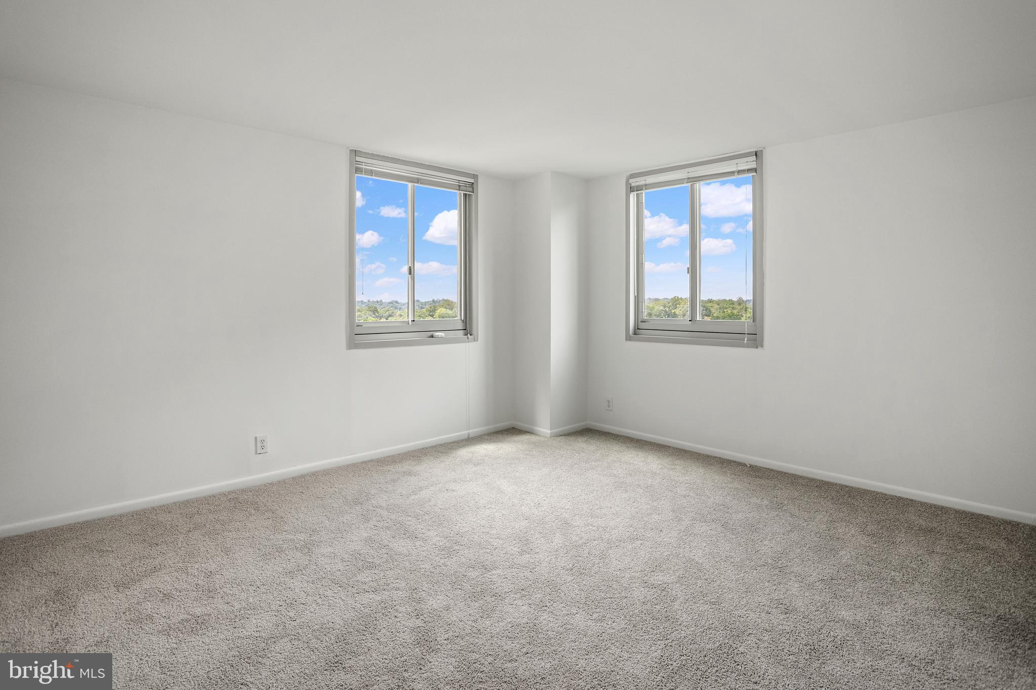 4601 N PARK AVENUE N 1213