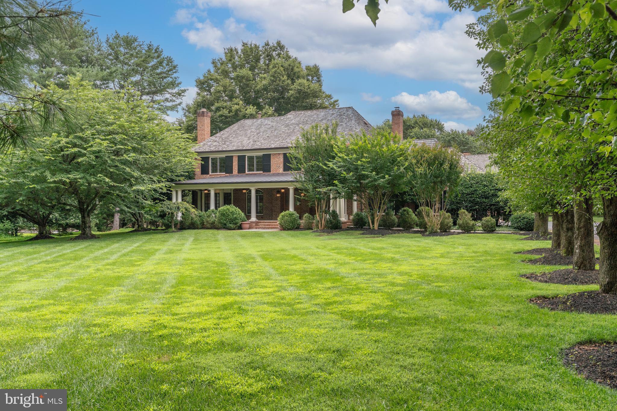 8908 HOLLY LEAF LANE