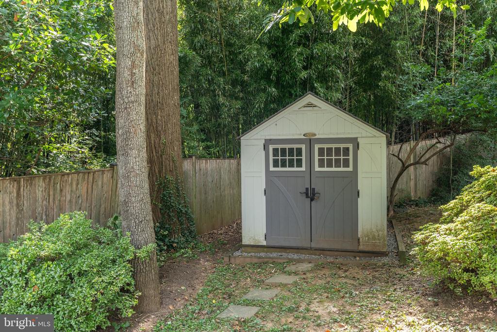 5806 CONWAY ROAD