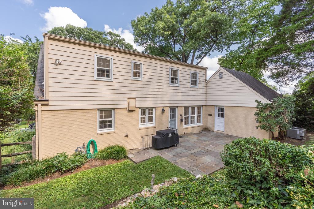 5806 CONWAY ROAD