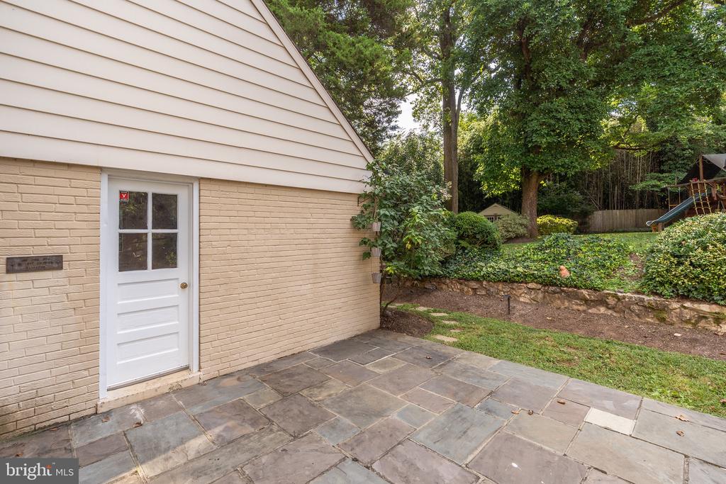 5806 CONWAY ROAD