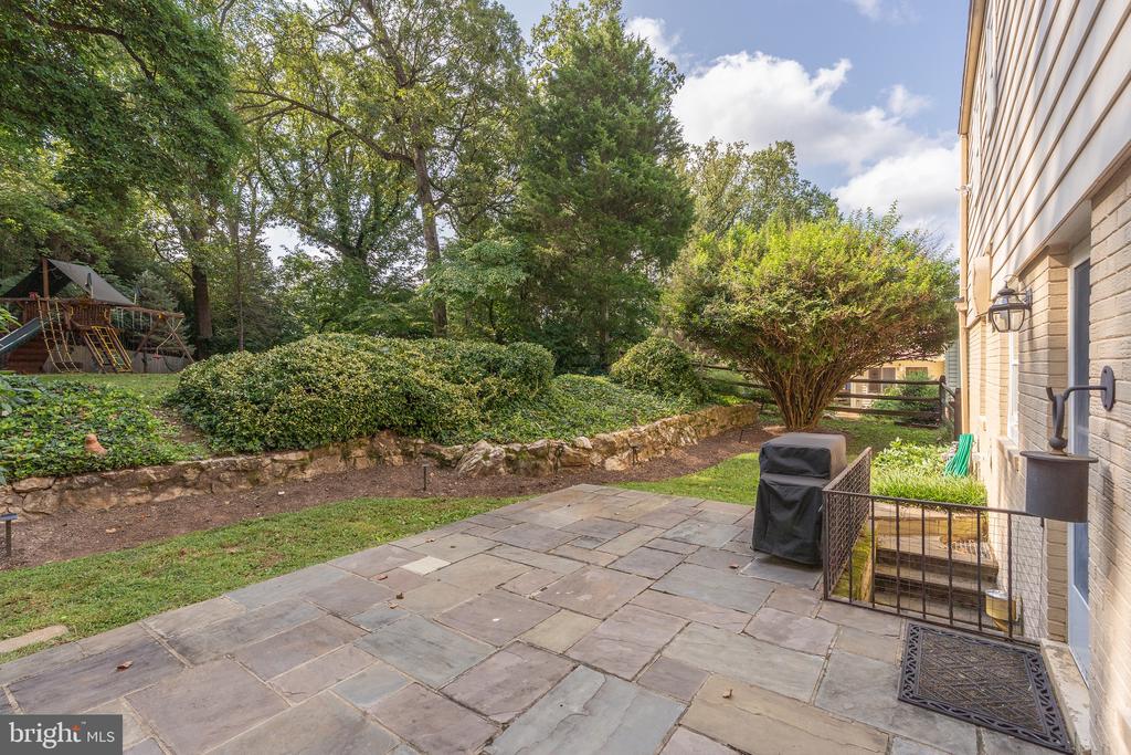 5806 CONWAY ROAD