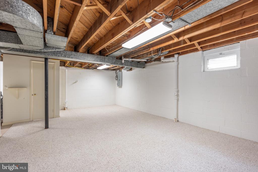 5806 CONWAY ROAD