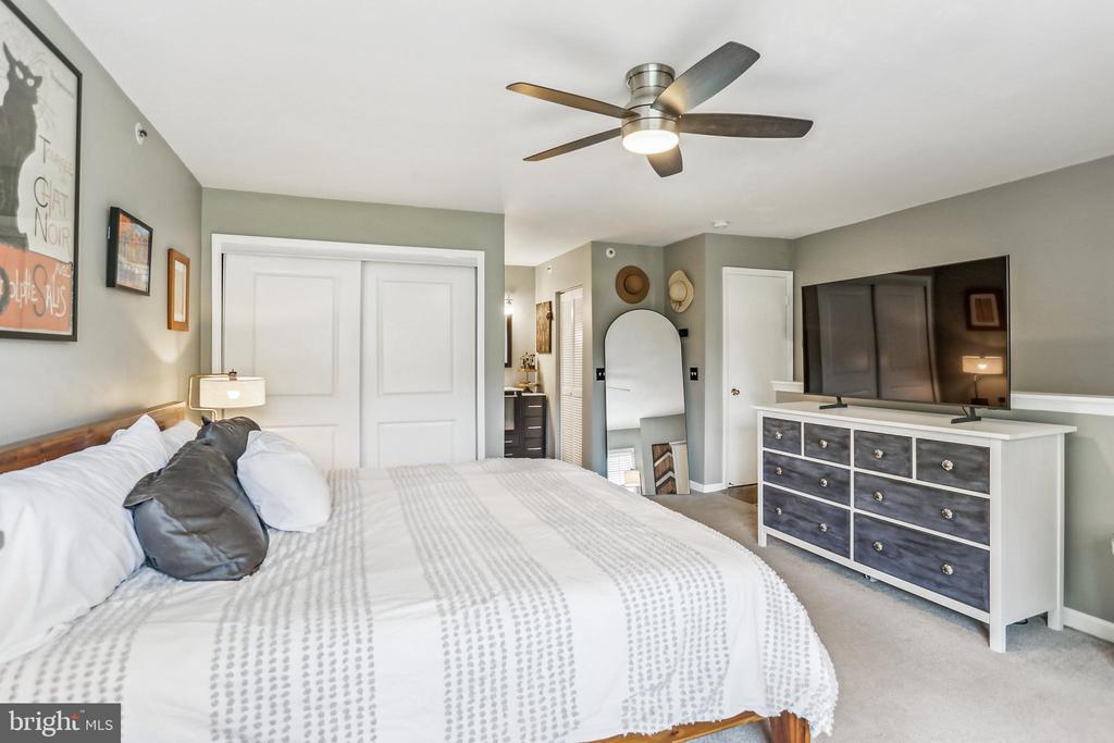5821 INMAN PARK CIRCLE 120