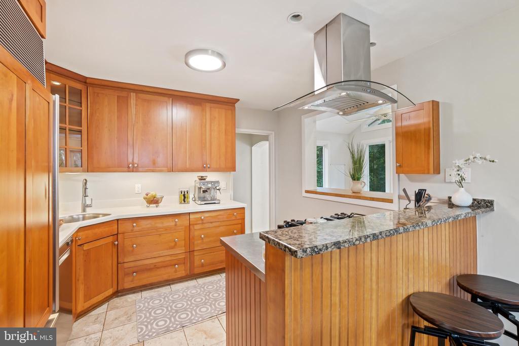 11513 ASHLEY DRIVE