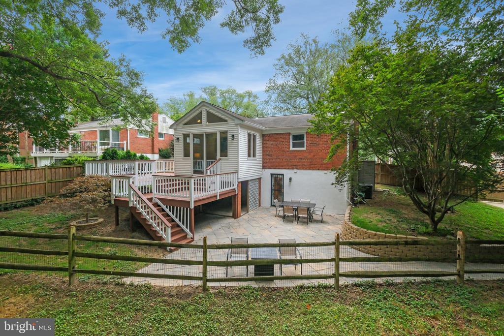 11513 ASHLEY DRIVE