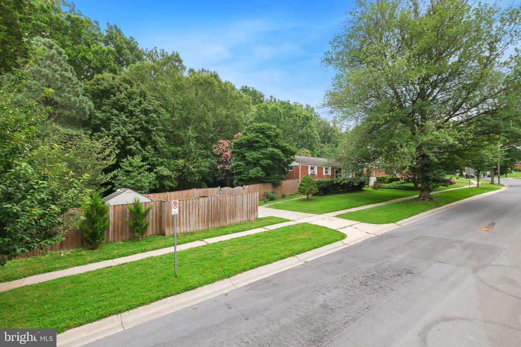 11513 ASHLEY DRIVE