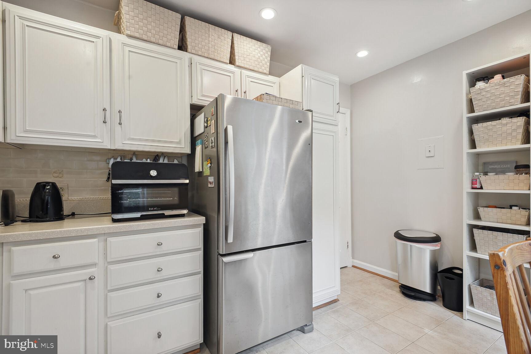 5105 WESTBARD AVENUE 6