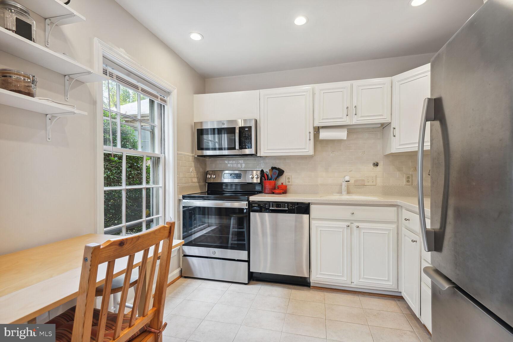 5105 WESTBARD AVENUE 6